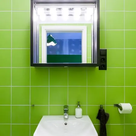 Essential * Budapest