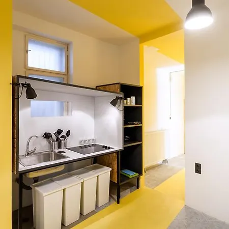 Essential Hostal Budapest