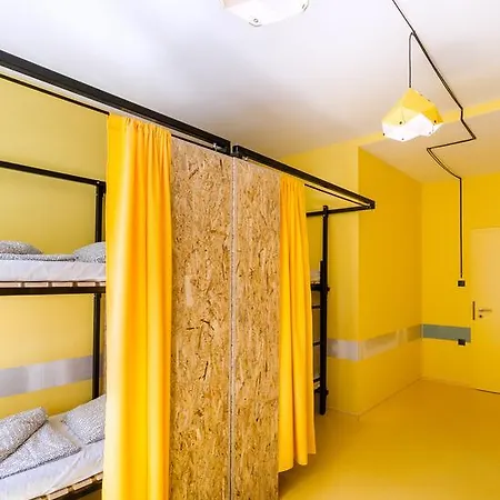 Essential Hostel